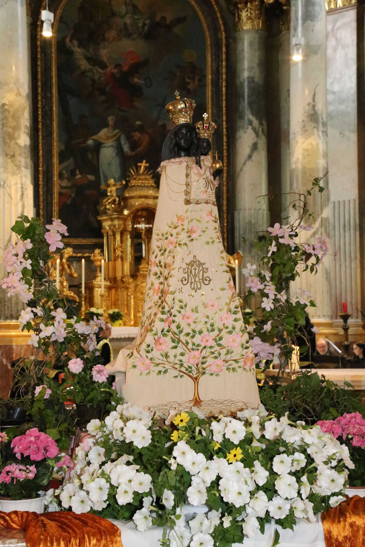 Die Replik der Schwarzen Madonna ist im Mai 2015 "zu Gast" im Klagenfurter Dom.